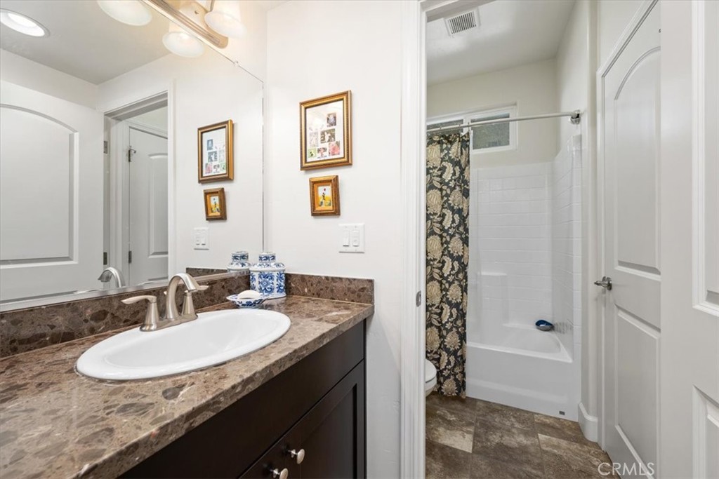 9405 Casa Bella Court