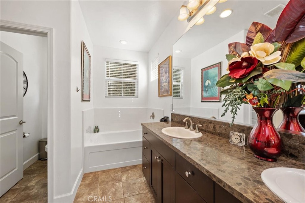 9405 Casa Bella Court