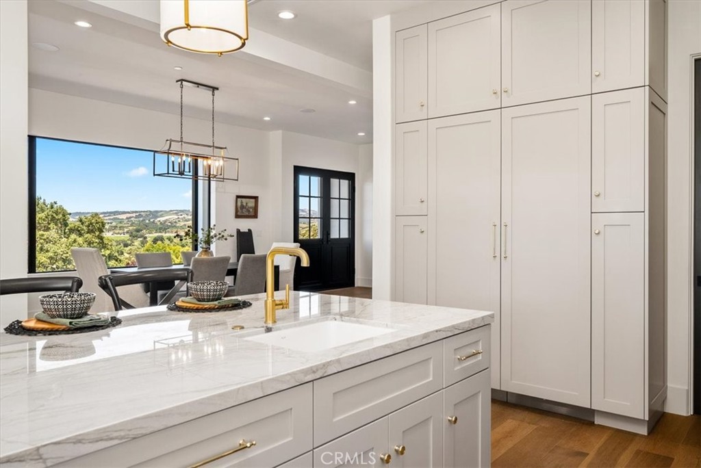 2480 Iron Stone Loop