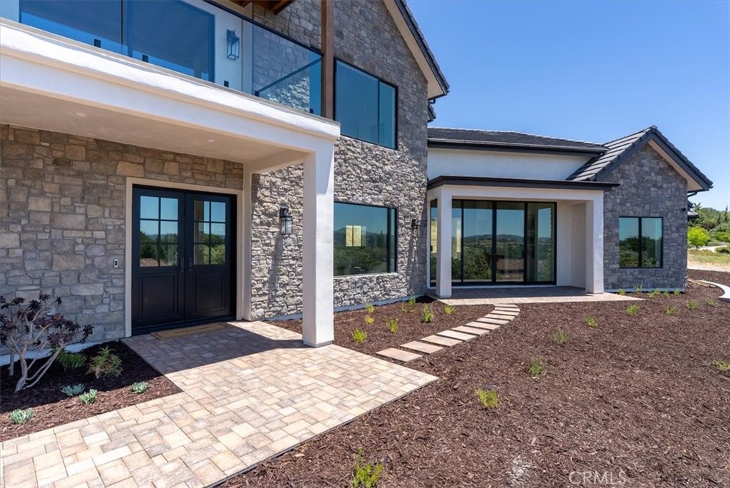 2480 Iron Stone Loop