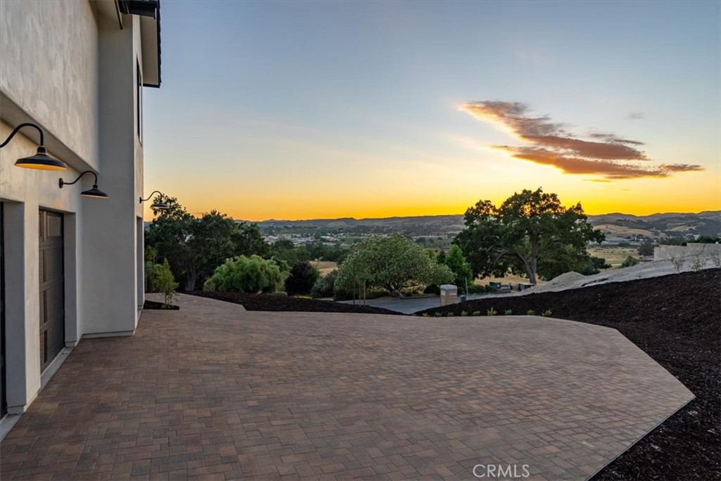 2480 Iron Stone Loop