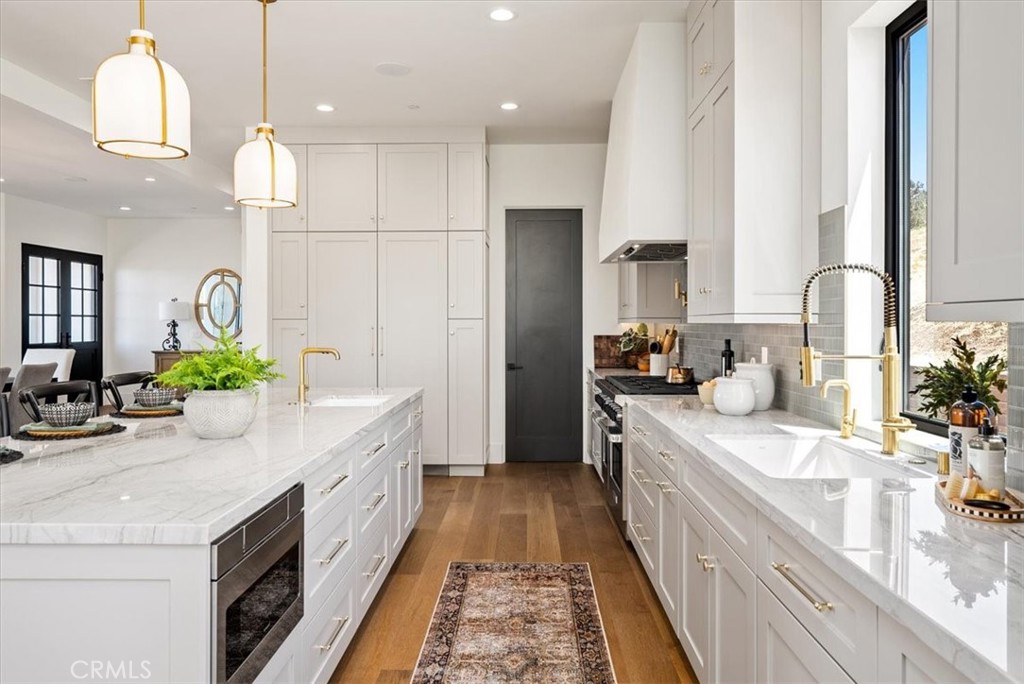 2480 Iron Stone Loop