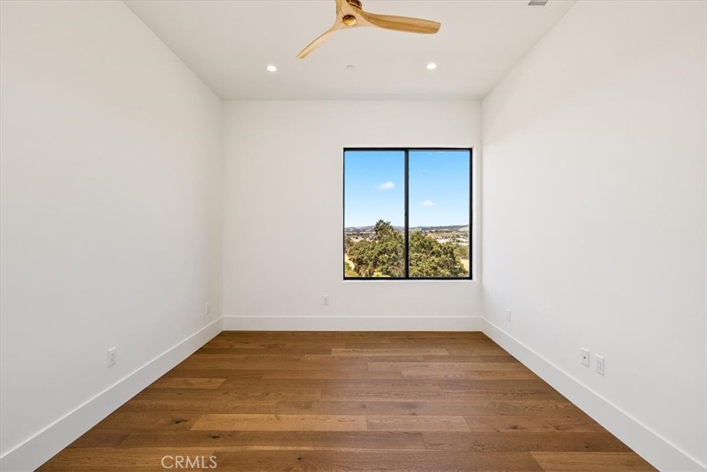 2480 Iron Stone Loop