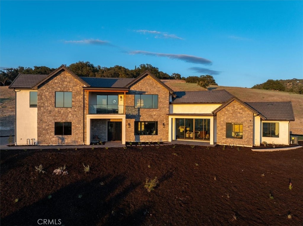 2480 Iron Stone Loop