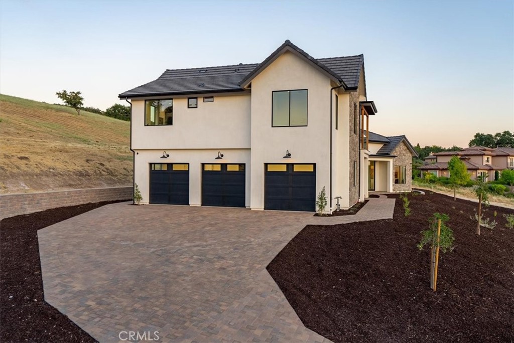 2480 Iron Stone Loop