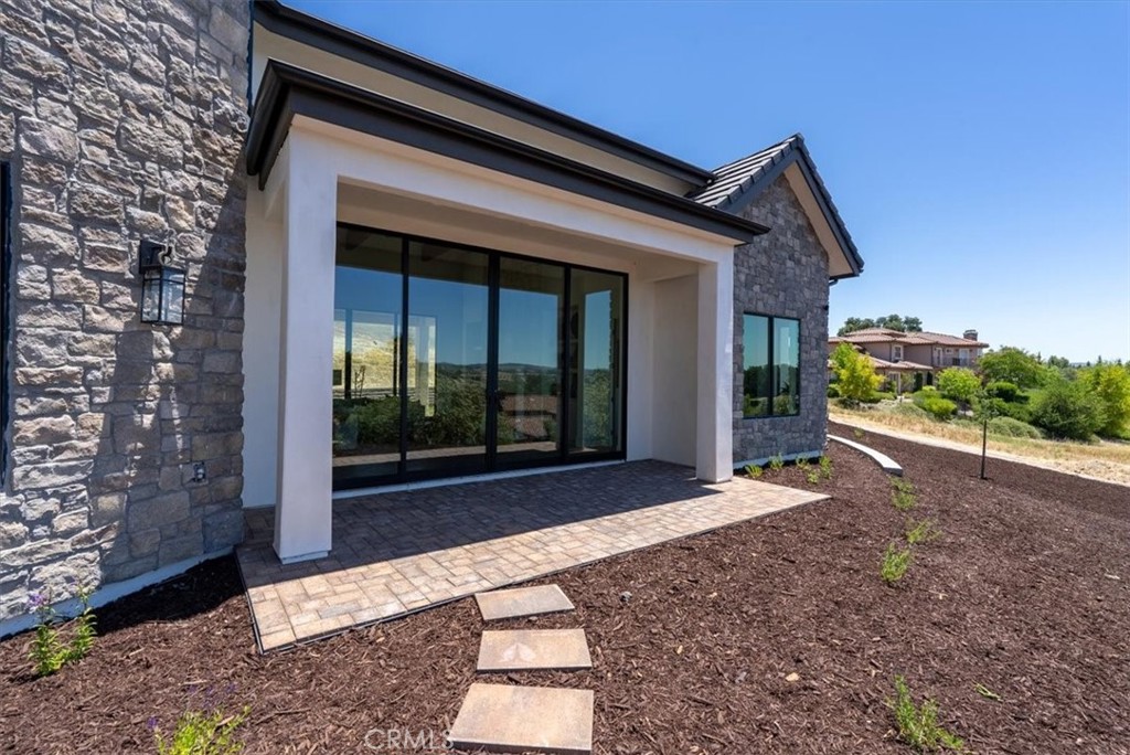 2480 Iron Stone Loop