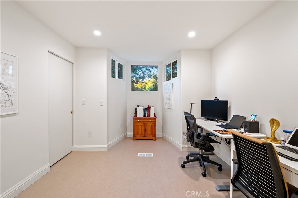 1285 Beaver Creek Lane