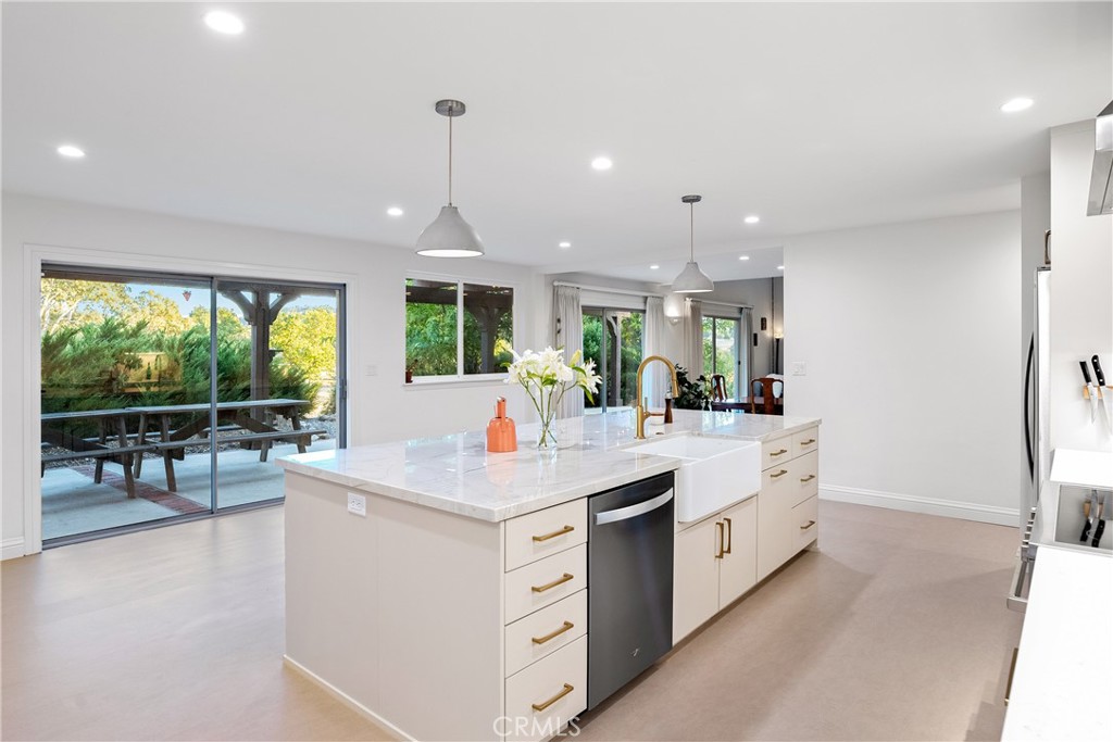 1285 Beaver Creek Lane