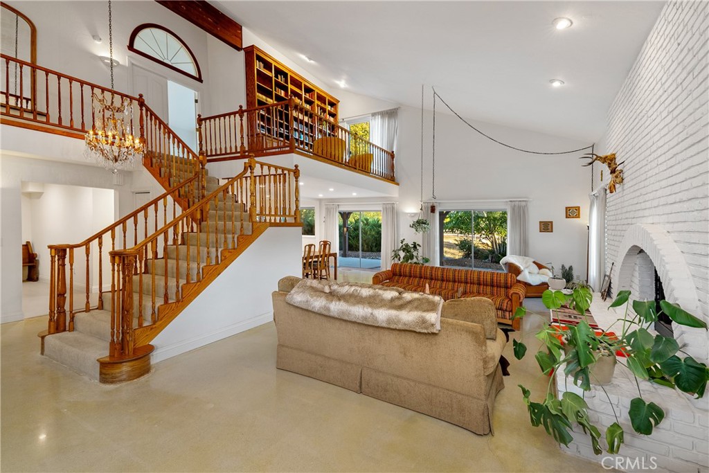 1285 Beaver Creek Lane