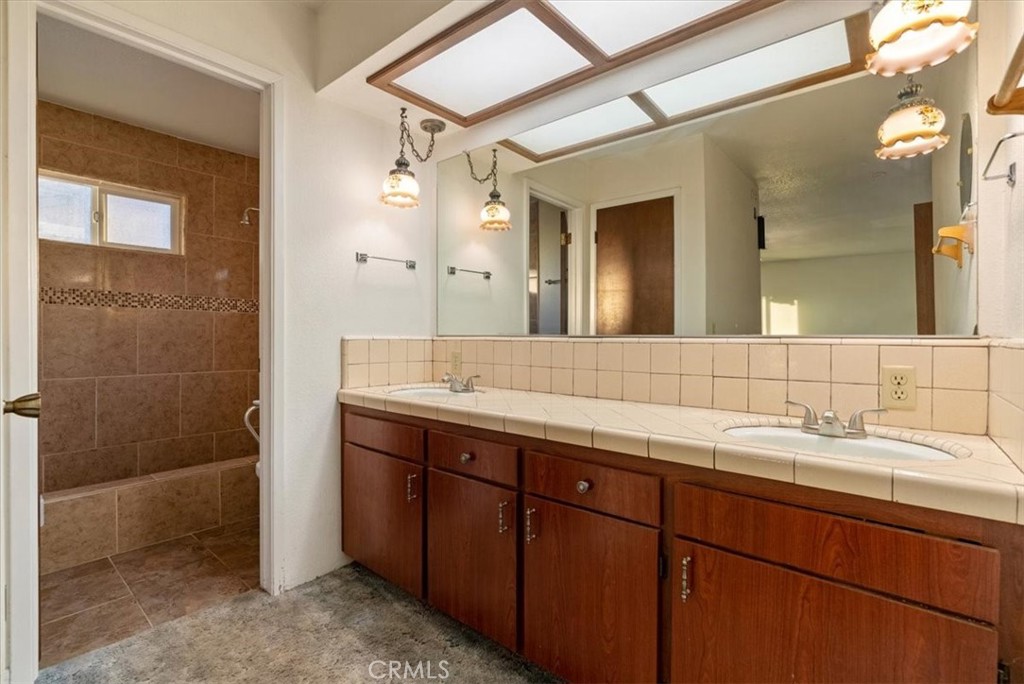 6935 Chardonnay Road