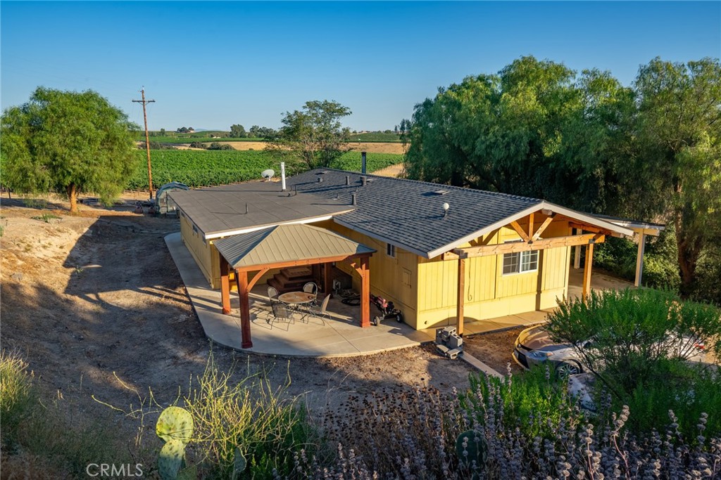 8585 Cross Canyons Road