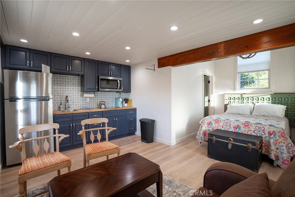 8585 Cross Canyons Road