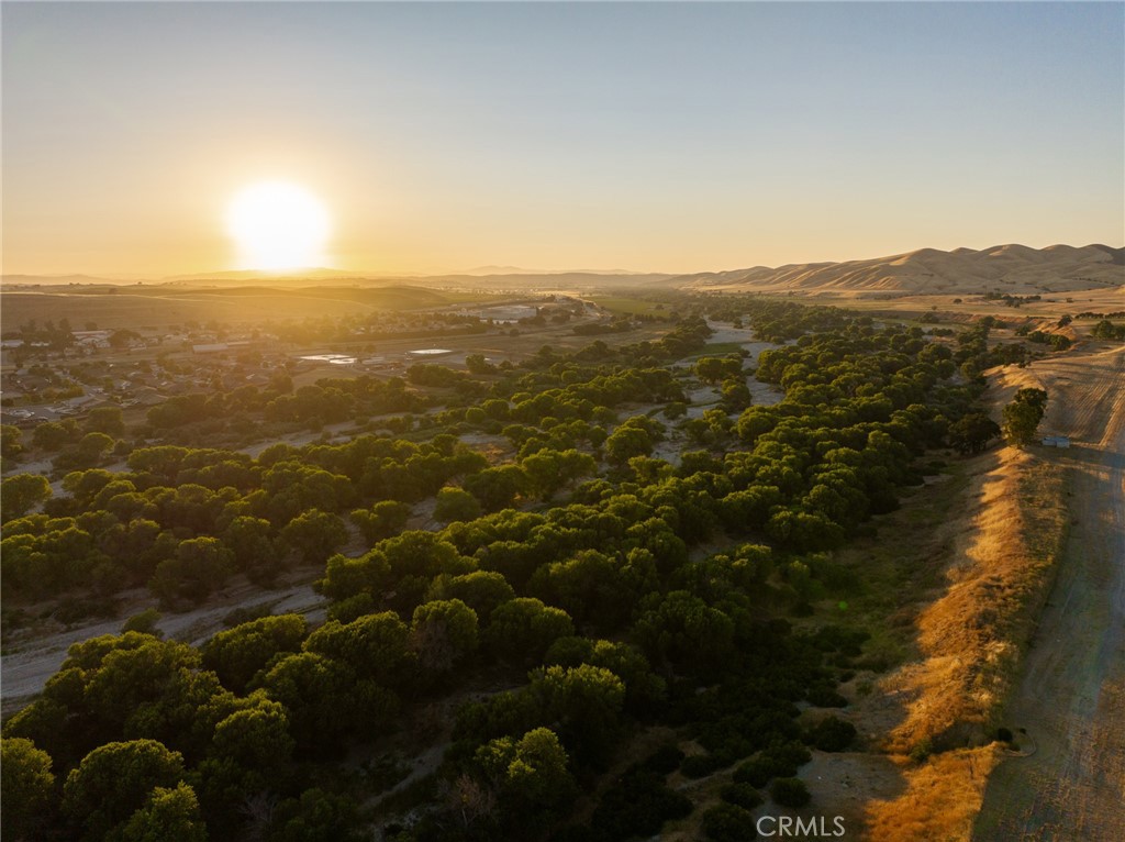 8585 Cross Canyons Road