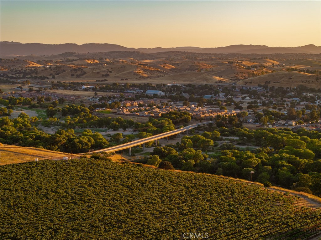 8585 Cross Canyons Road