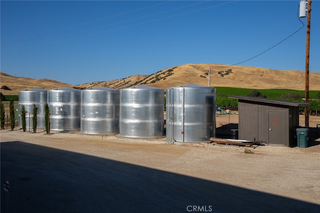 8585 Cross Canyons Road