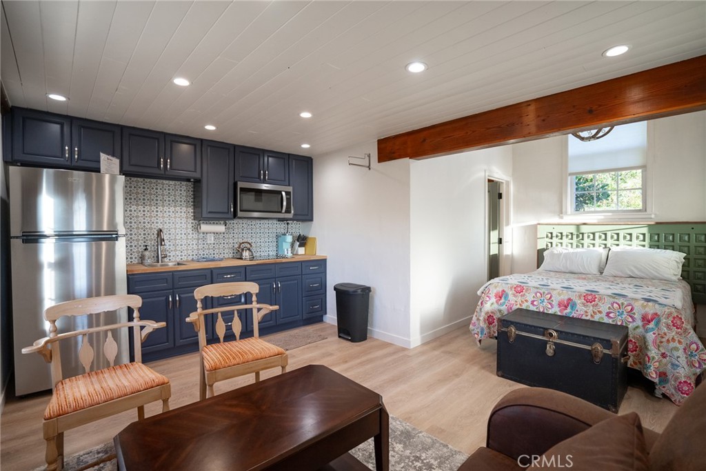 8585 Cross Canyons Road