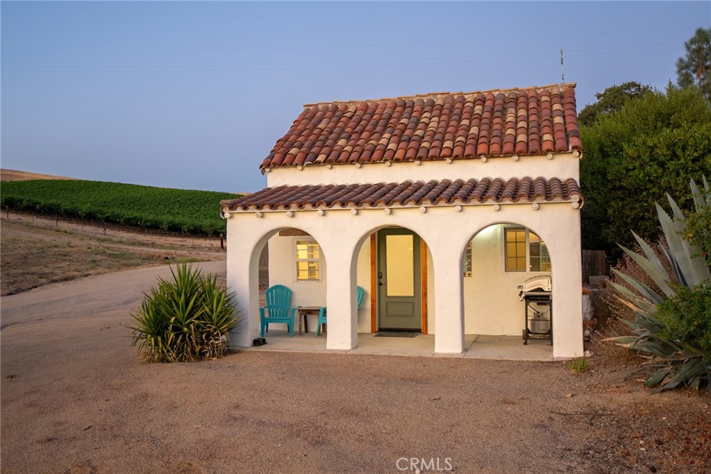 8585 Cross Canyons Road