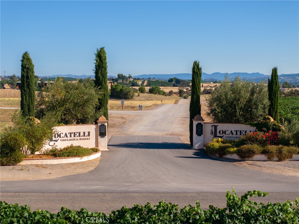 8585 Cross Canyons Road