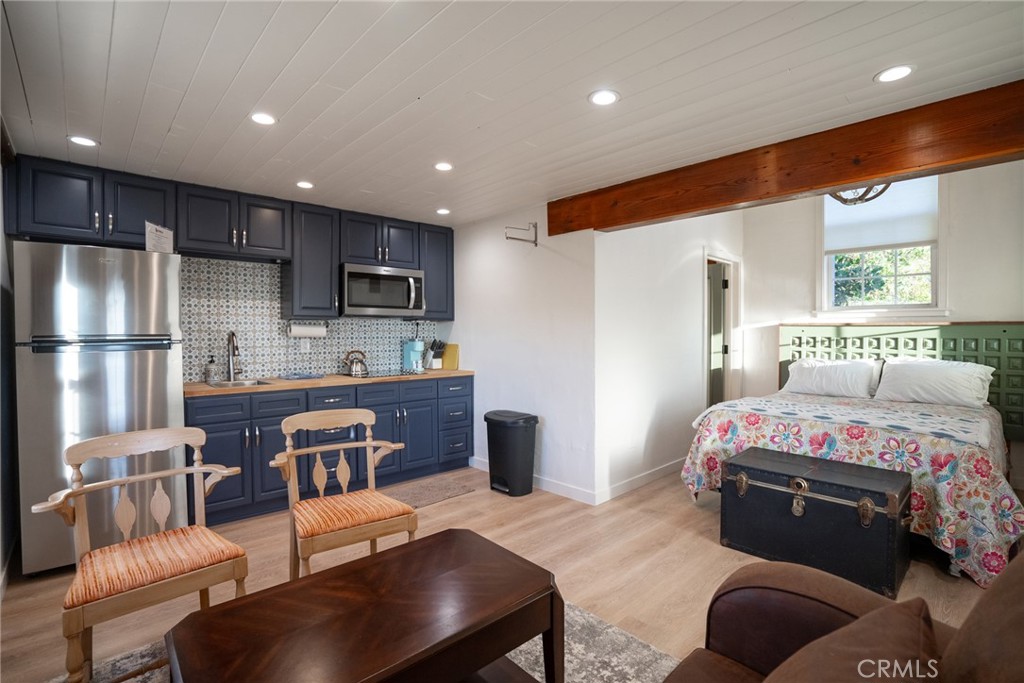 8585 Cross Canyons Road