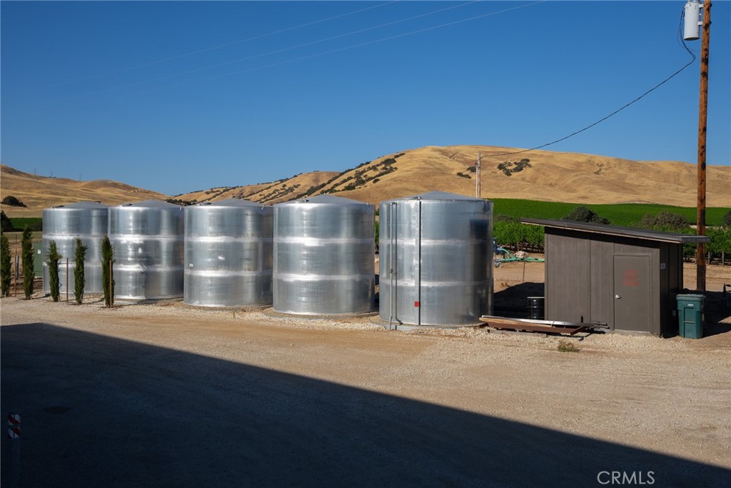 8585 Cross Canyons Road