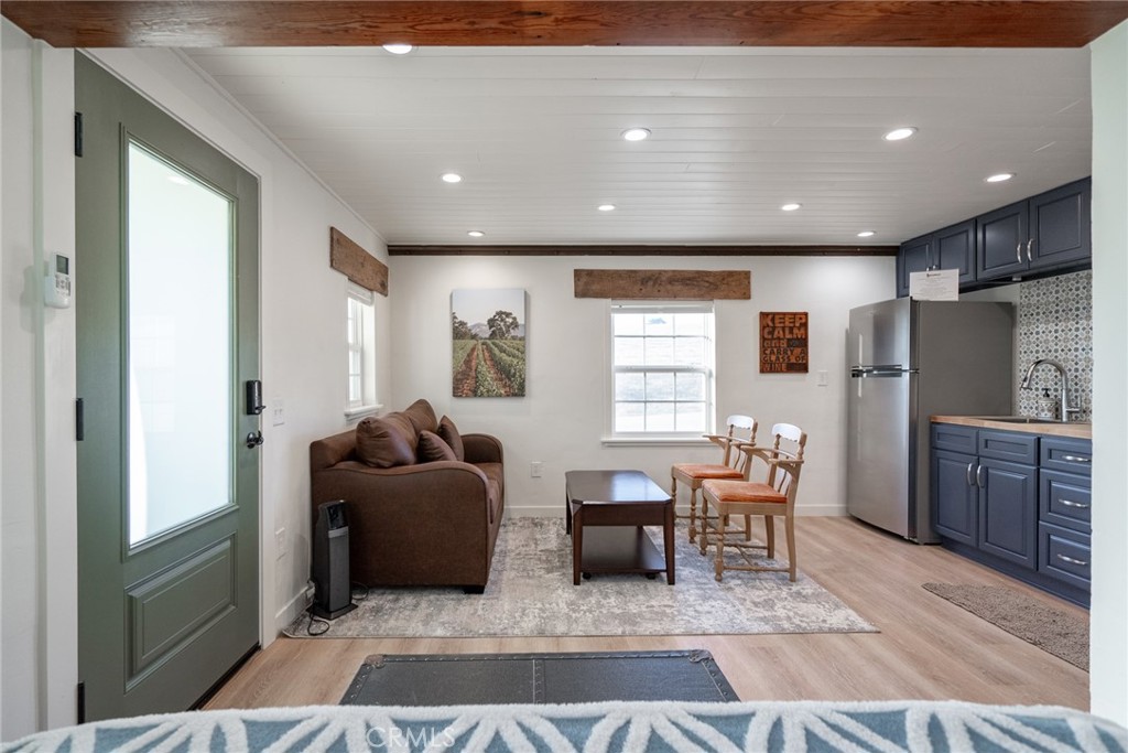 8585 Cross Canyons Road