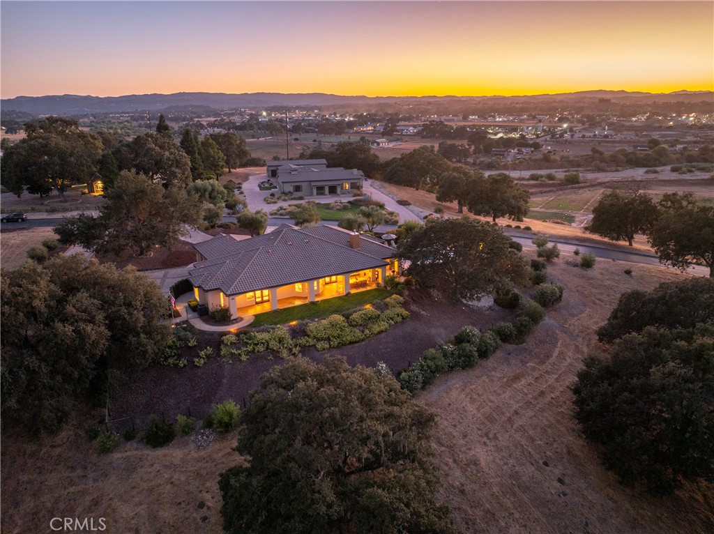 2174 Lake Ysabel Road