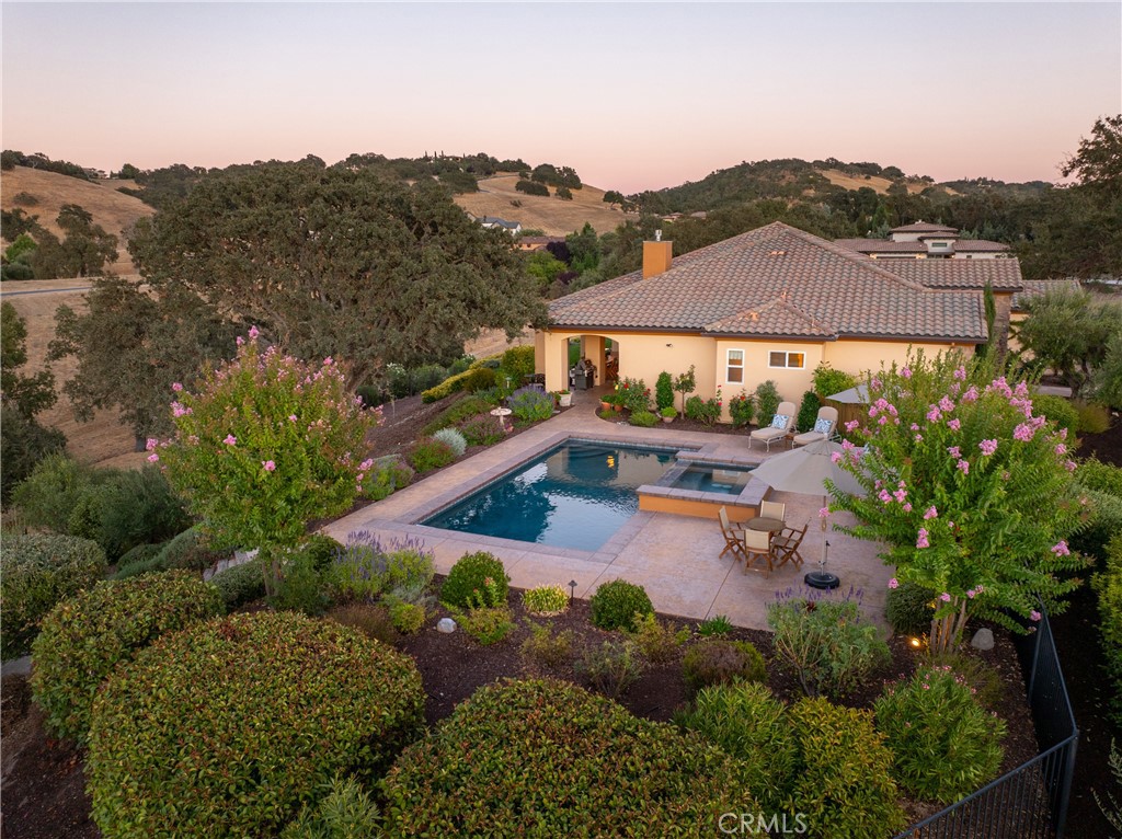 2174 Lake Ysabel Road