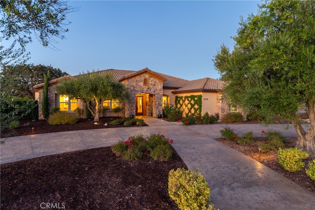 2174 Lake Ysabel Road