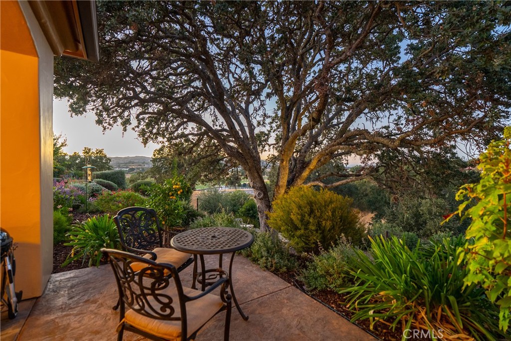 2174 Lake Ysabel Road