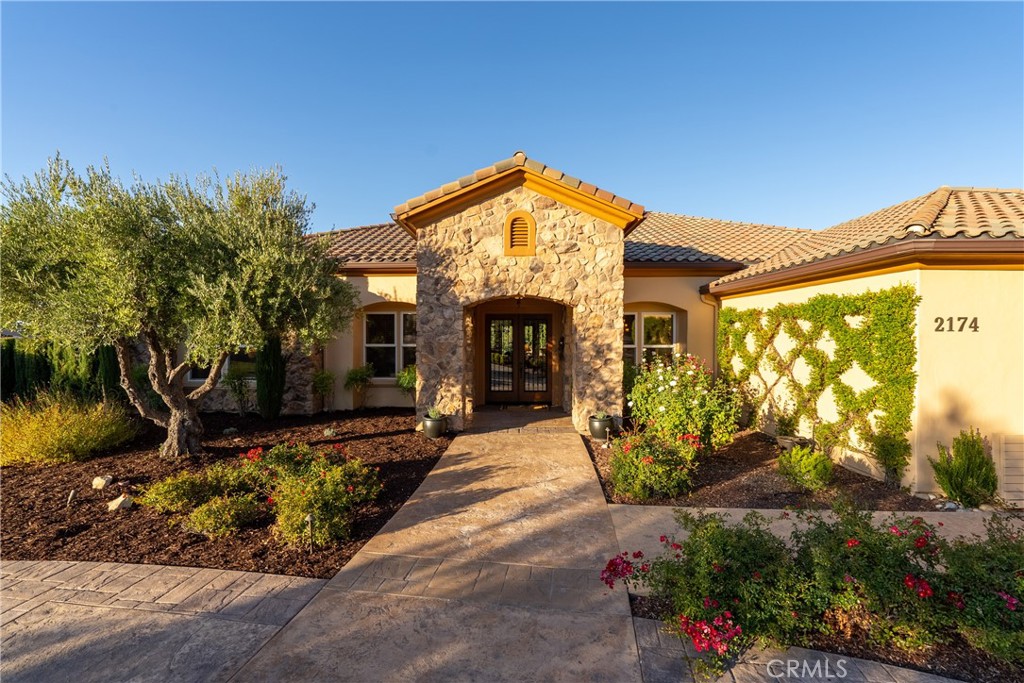 2174 Lake Ysabel Road