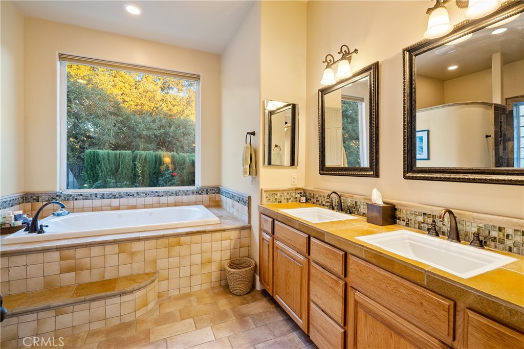 2174 Lake Ysabel Road