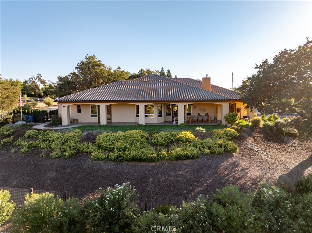 2174 Lake Ysabel Road