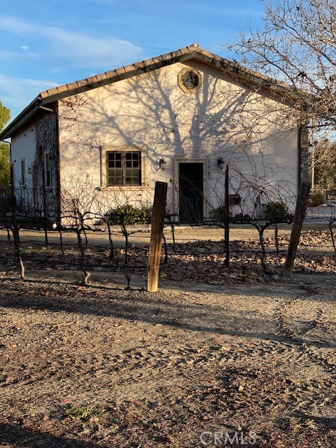 2590 Rock Ridge Lane