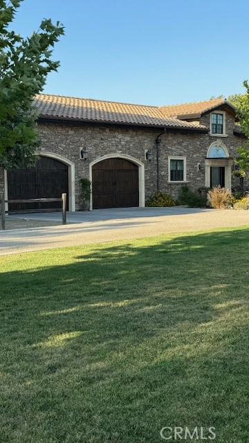 2590 Rock Ridge Lane