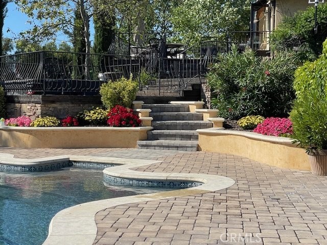 2590 Rock Ridge Lane