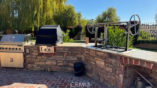 2590 Rock Ridge Lane