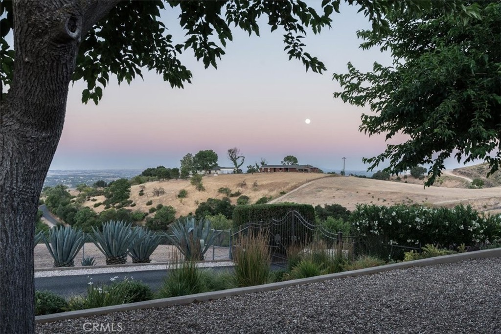 1450 Trager Canyon Road