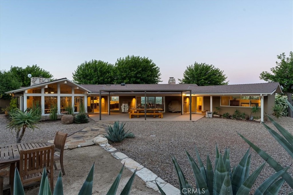 1450 Trager Canyon Road