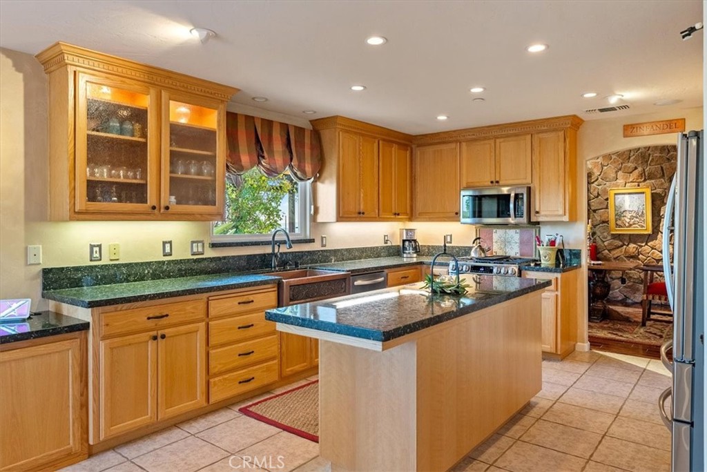 74941 Ranchita Avenue