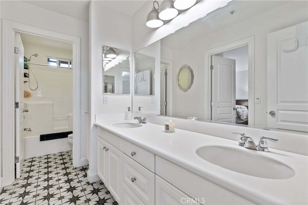 11816 Ranunculo Court