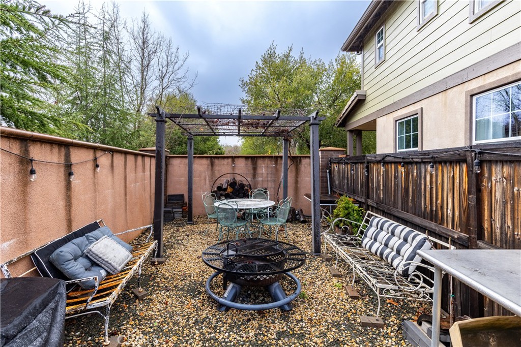 11816 Ranunculo Court