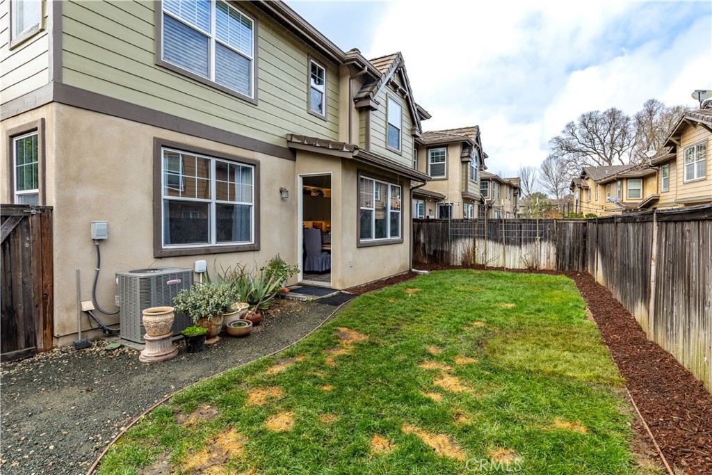 11816 Ranunculo Court