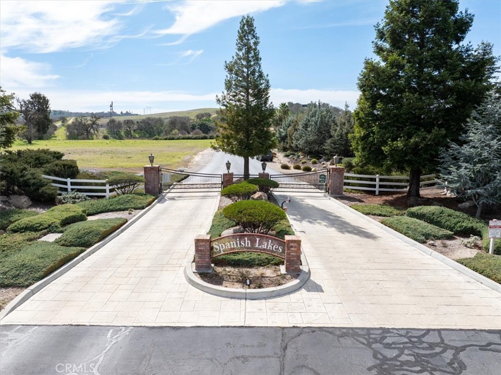 1810 Laguna Del Campo