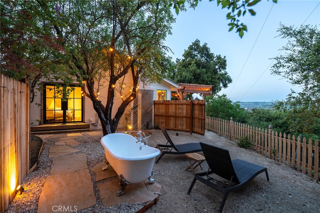 7455 Bella Vista Road