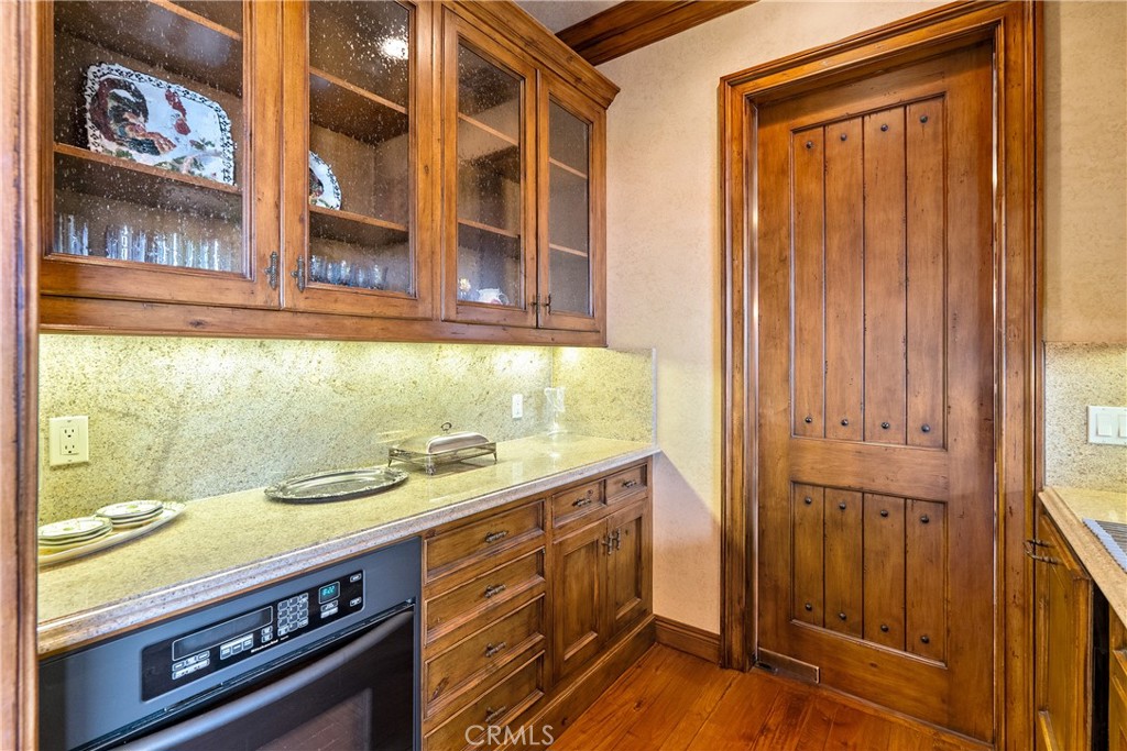 76525 Interlake Road