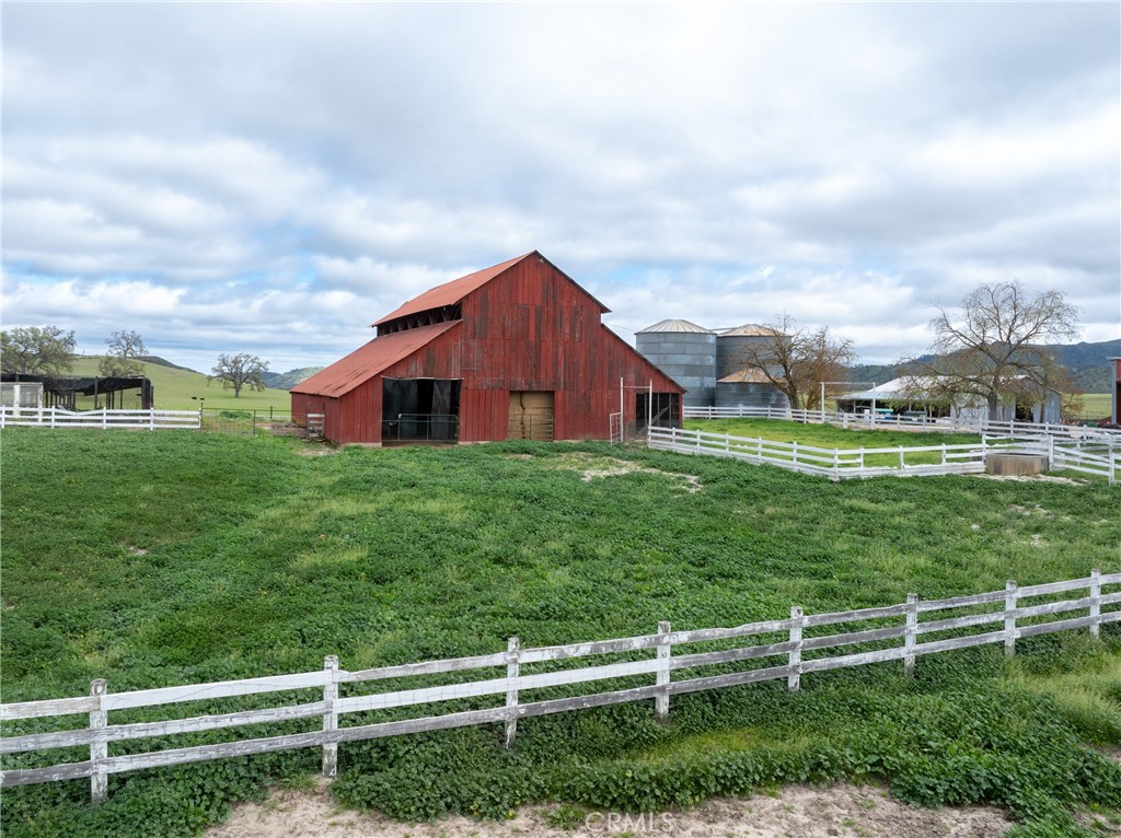 76525 Interlake Road