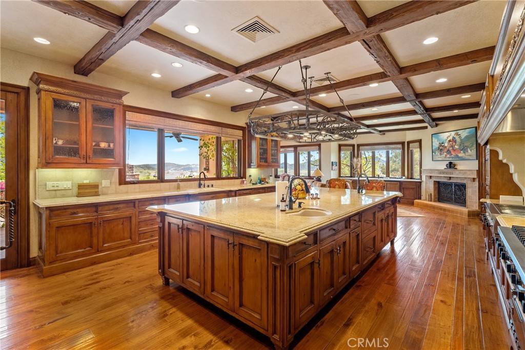 76525 Interlake Road