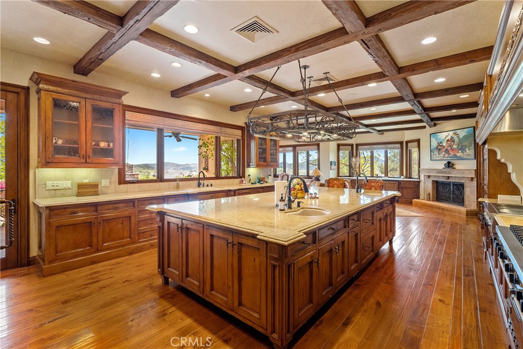 76525 Interlake Road