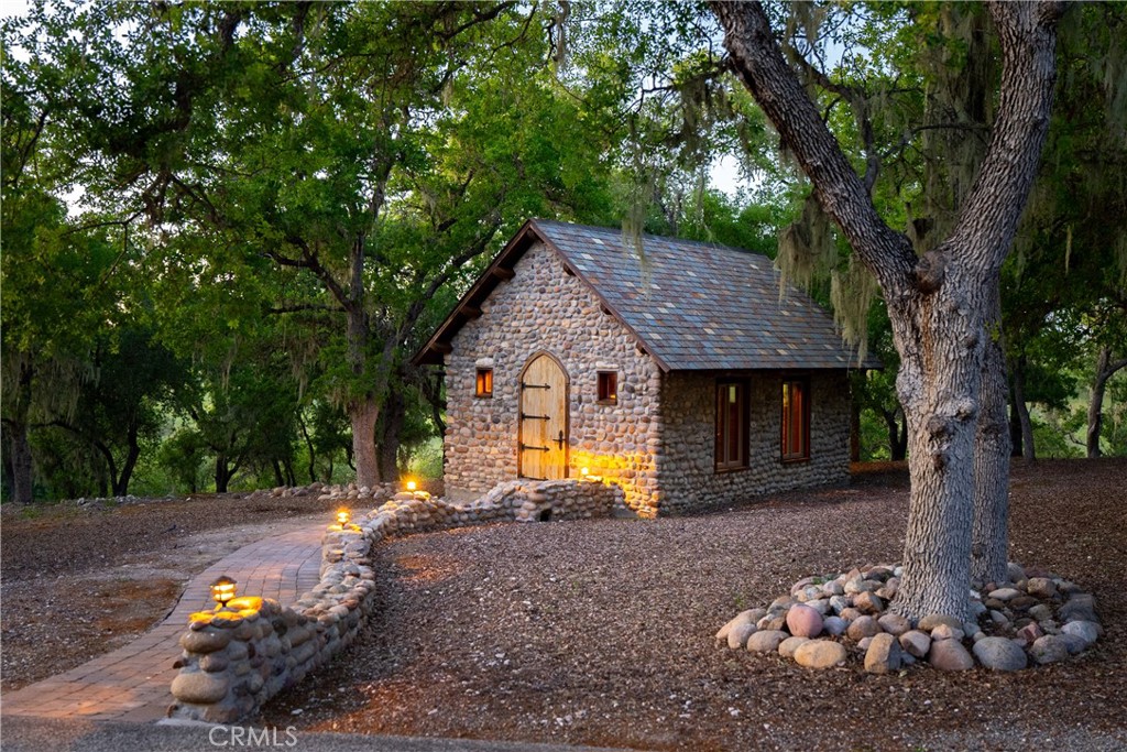 76525 Interlake Road