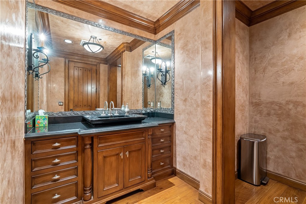 76525 Interlake Road